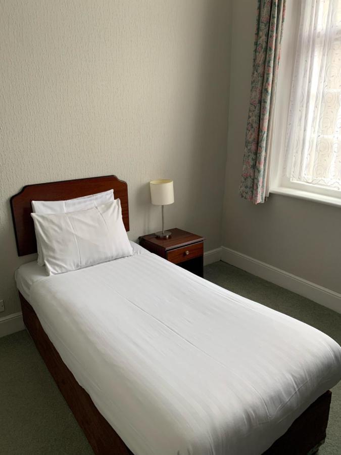 Royal Esplanade Hotel Ryde  Kültér fotó
