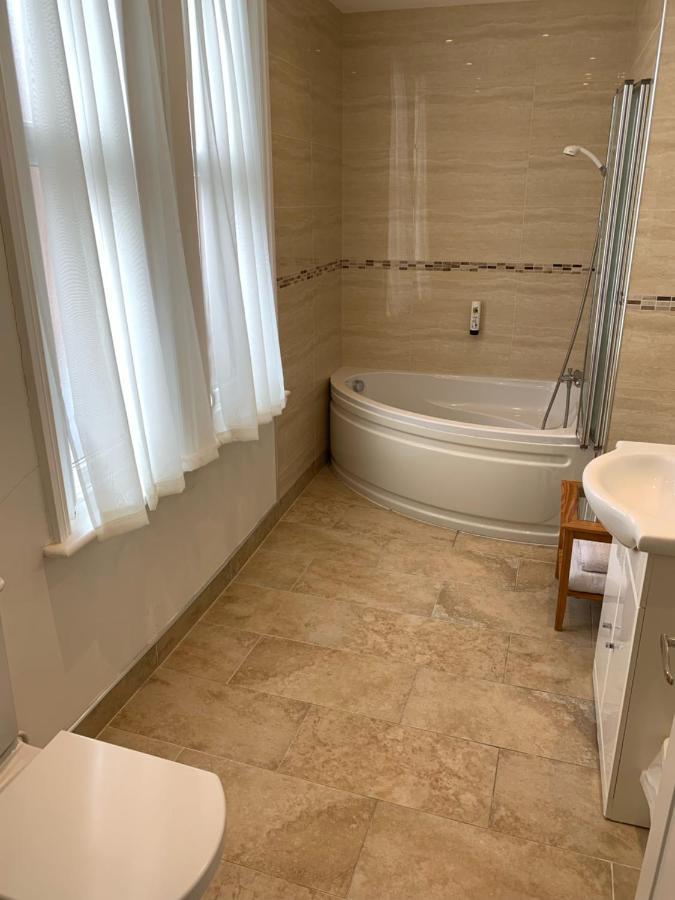 Royal Esplanade Hotel Ryde  Kültér fotó