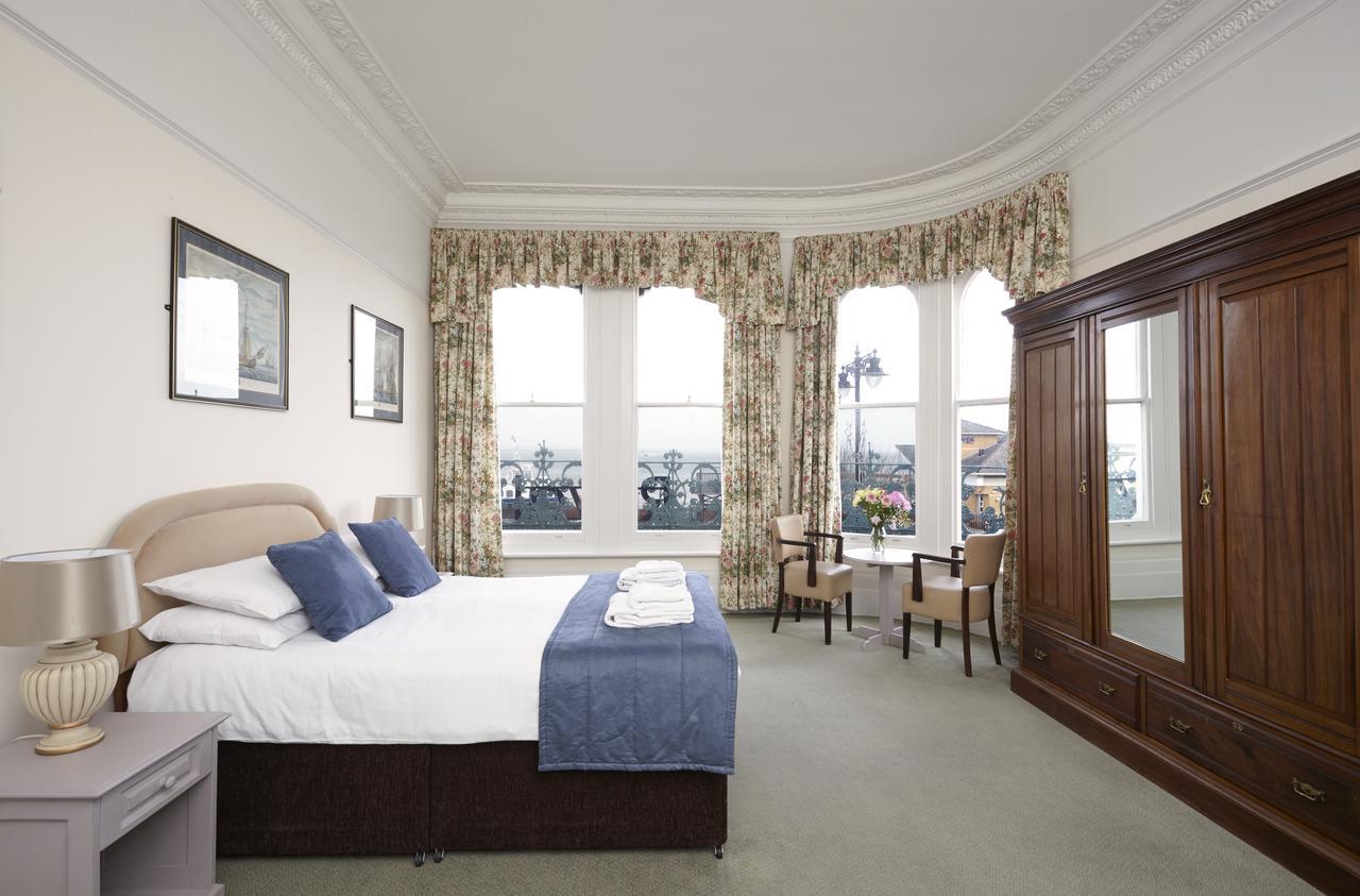 Royal Esplanade Hotel Ryde  Szoba fotó